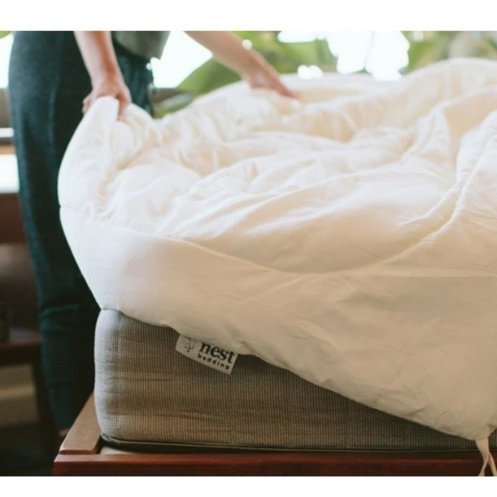 NIB Nest Bedding Washable Wool Comforter Size King
